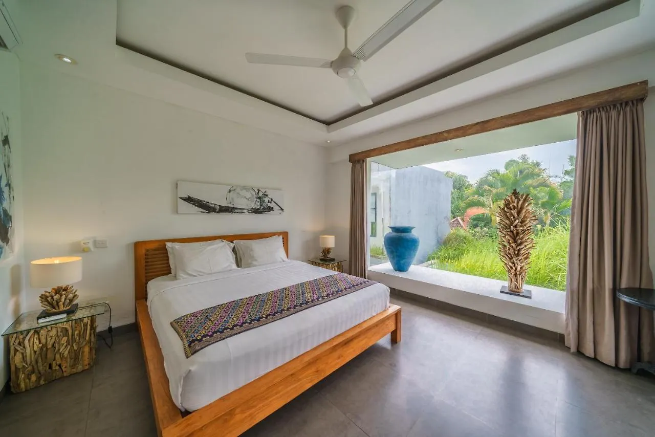 Villa Paloma - Chic Tropical Garden Villa With Outdoor Pool Seminyak