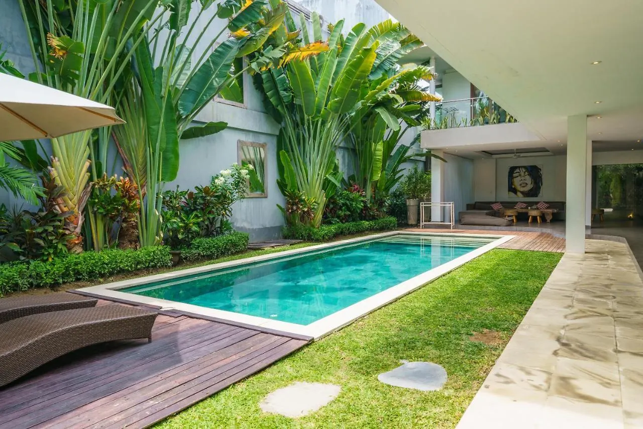 Villa Paloma - Chic Tropical Garden Villa With Outdoor Pool Seminyak  0*, Seminyak (Bali)