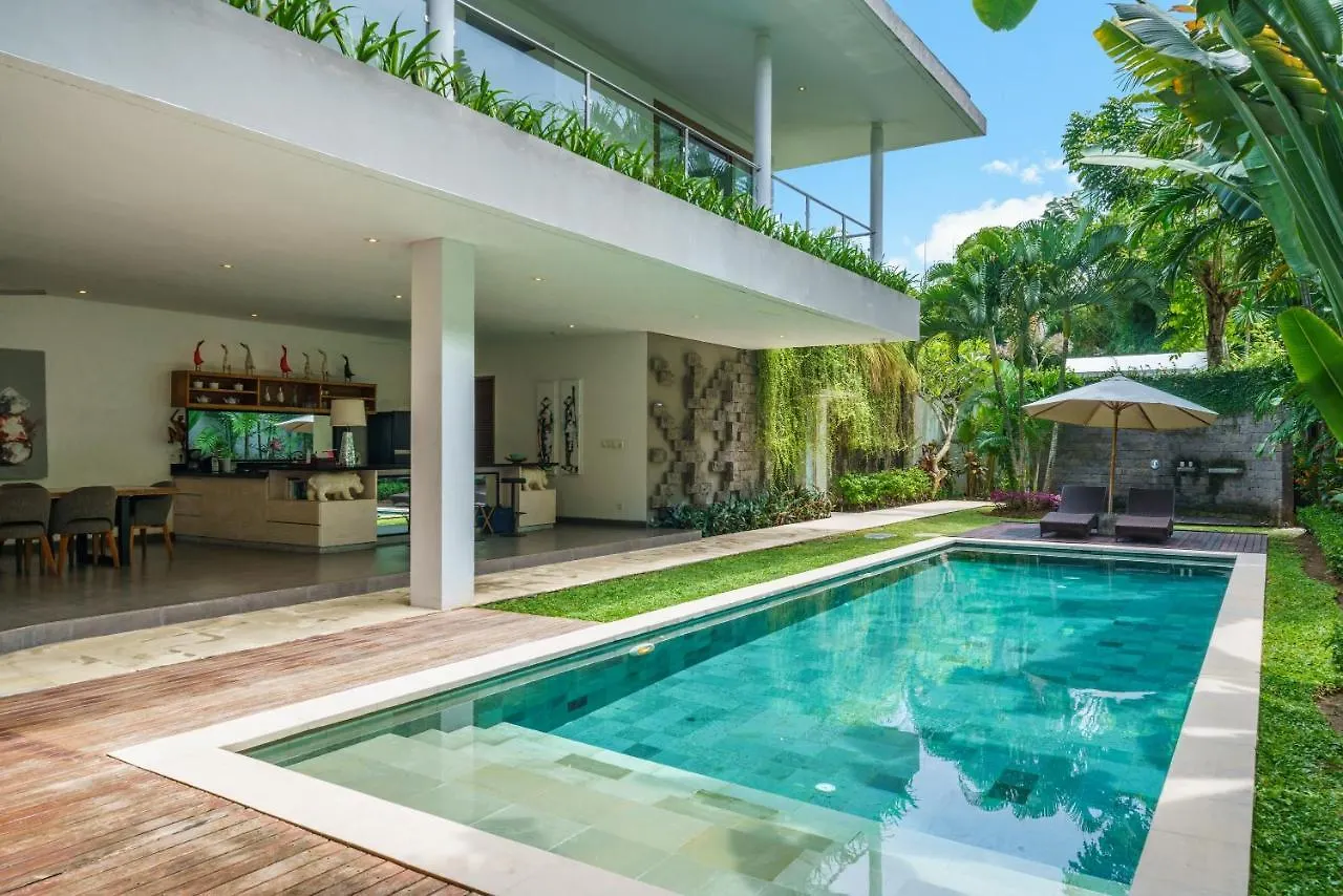 Villa Paloma - Chic Tropical Garden Villa With Outdoor Pool Seminyak