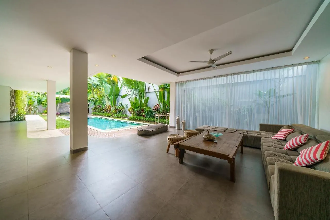 Villa Paloma - Chic Tropical Garden Villa With Outdoor Pool Seminyak  Indonesia